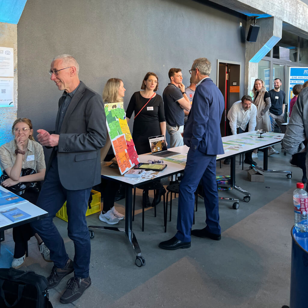 cross-innovation-made-in-saxony-kreativkreis-meissen-kreative-lausitz-wir-gestalten-dresden-parkour-one-jonas-jung-lutz-jahnke-jahnkedesign-dresden-sachsen-cimis-abschlussveranstaltung-kraftwerk-mitte